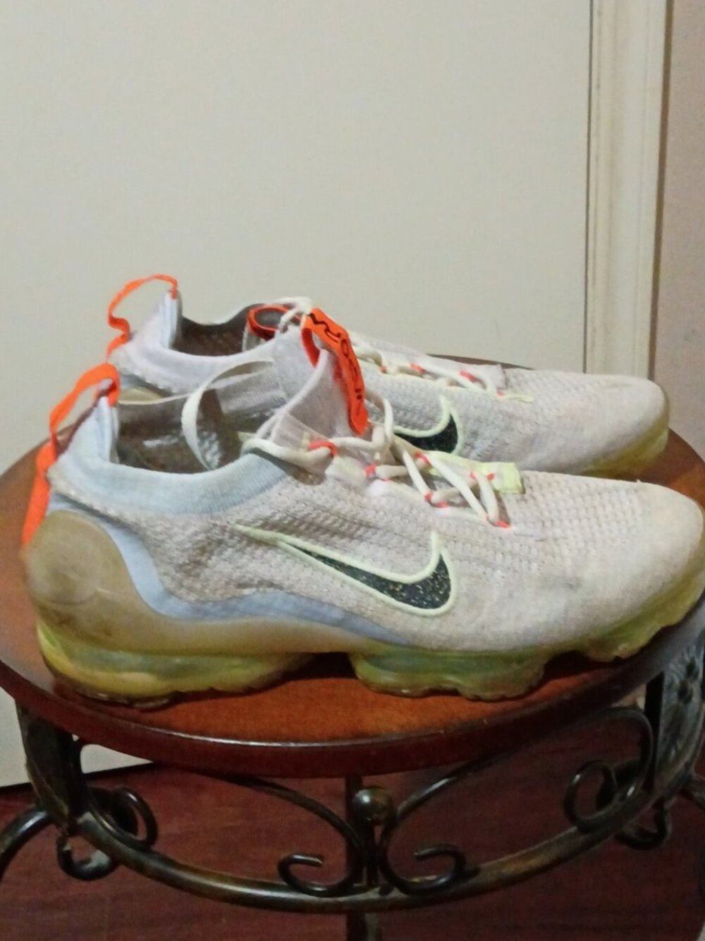 Nike Air VaporMax 2021 FK Womens Size 10 Athletic Gray Shoes Sneakers